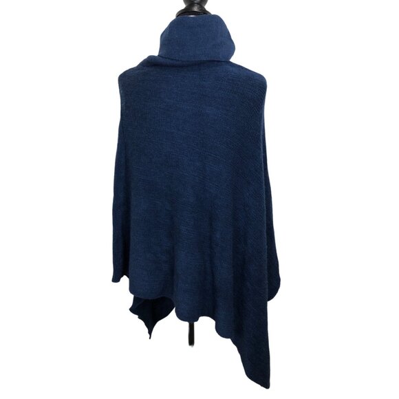 NFL Team Apparel Women’s Football Shawl North Carolina Sweater Poncho Blue - Picture 3 of 5